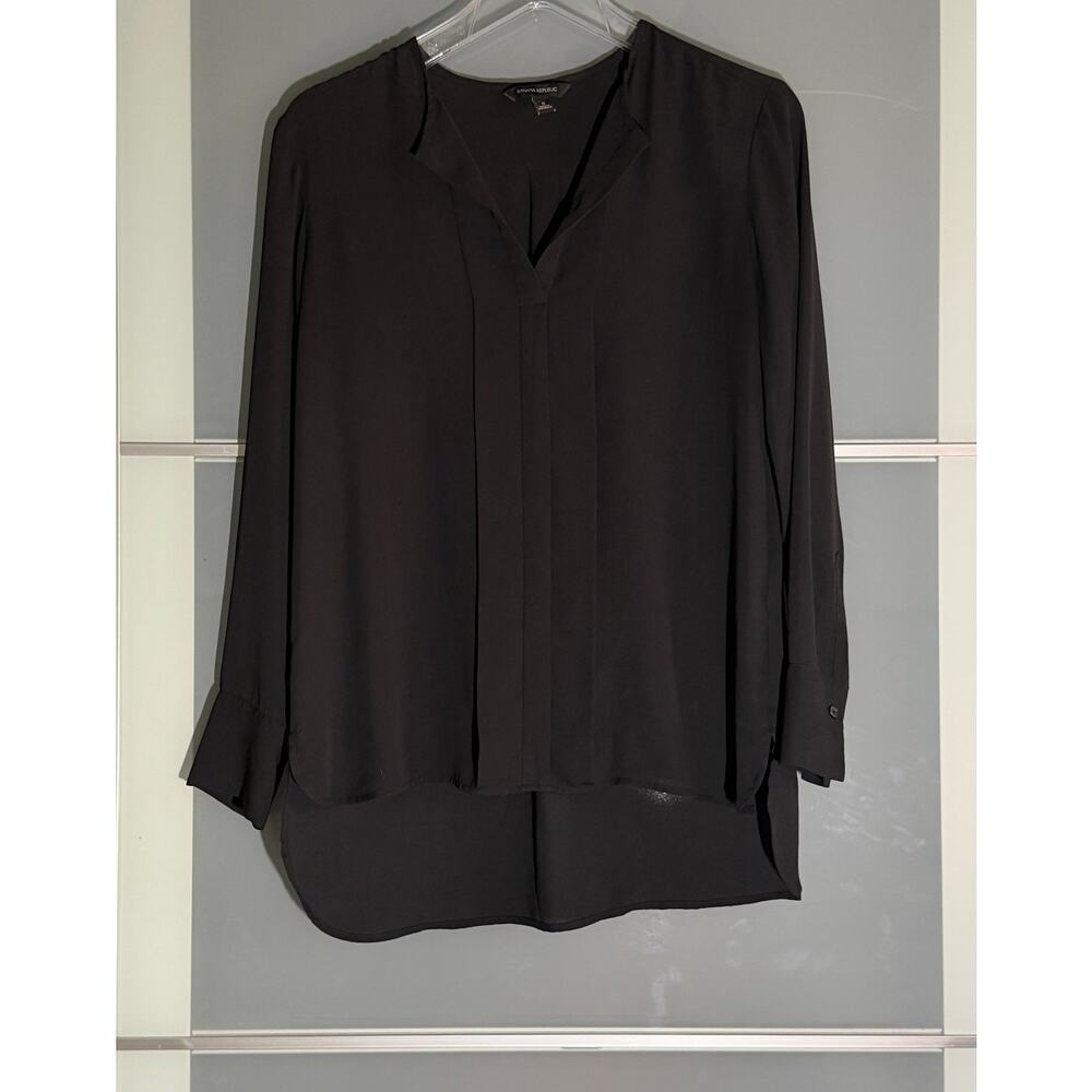 Banana‎ Republic Black Button Down Shirt - Size S